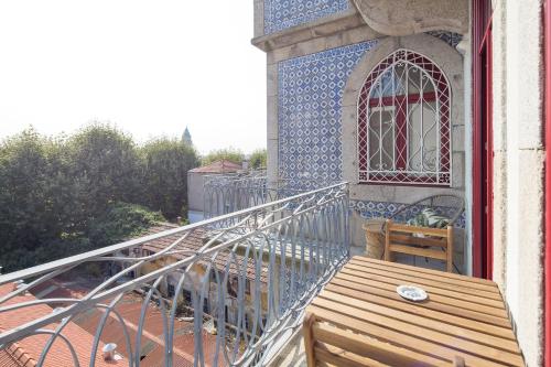 Mártires Boutique Flat by LovelyStay, Porto