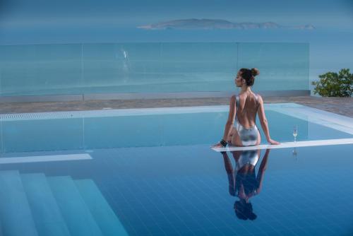 Villa with Sea View image 2