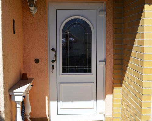 One-Bedroom House image 1