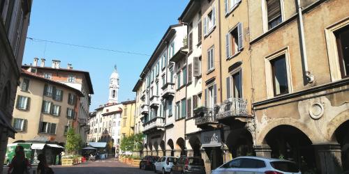 FASHION HOUSE ELVIRA 2, Bergamo (fotografie 7)
