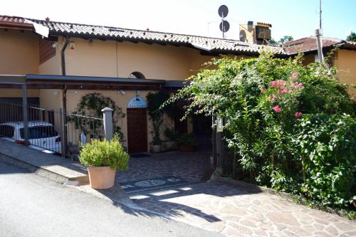 B&B al Pesce Vela - Accommodation - Albese Con Cassano