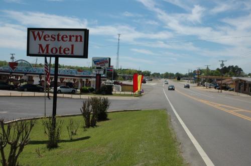 Western Motel - Prentiss - image 7