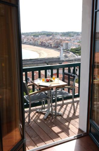 Rõdu/terrass, Hotel Agur Deneri in Ciboure