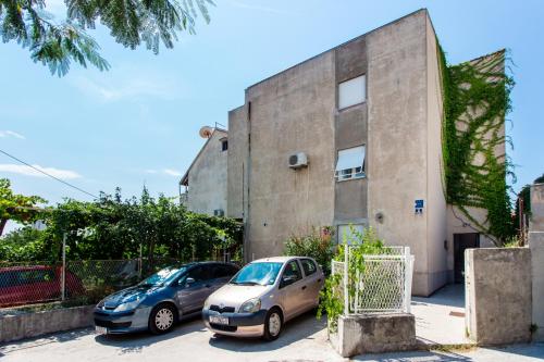 Apartment with Terrace image 2