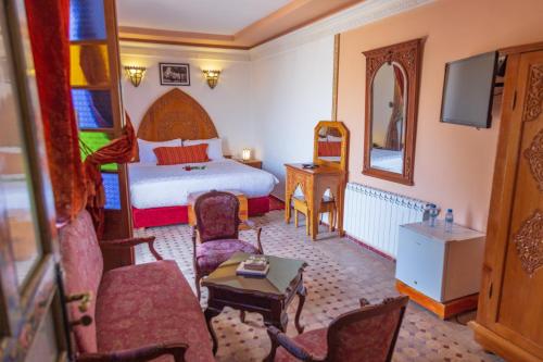 room detail thumbnail 1