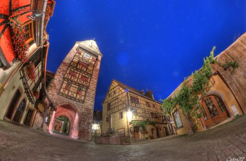 ADRIHOF à Riquewihr, Cour de l'Abbaye d'Autrey