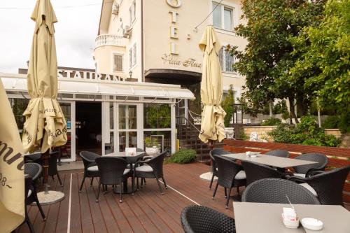 餐飲選擇, 維拉蒂娜酒店 (Hotel Vila Tina) in 馬克西米爾