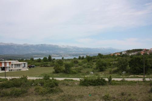 Apartments with a swimming pool Podgradina Novigrad - 6198 - image 2