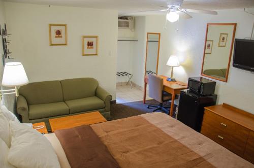 Budget Inn & Suites Colby