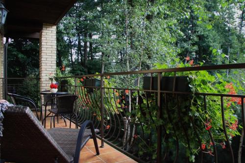 Big Family Apartment with Balcony image 10