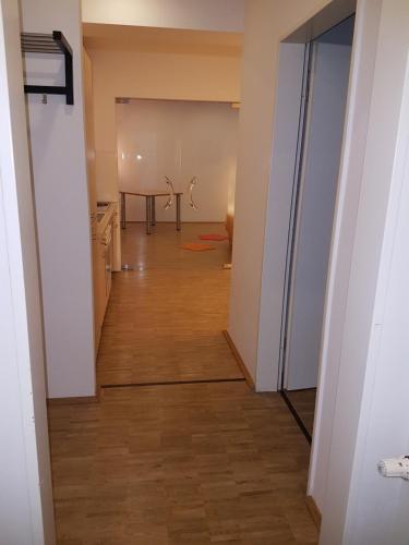 Wohnen im Souterrain einer Villa in เฮอร์เดคเคอ