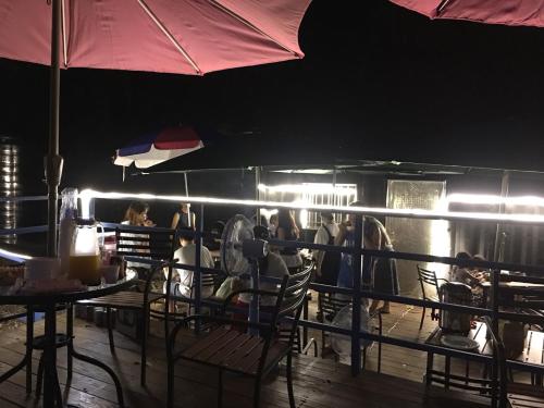 PULI GuanPu Fallsview Stay House