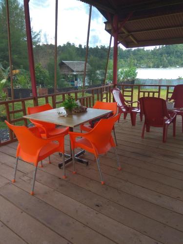 Létesítmények, Pondok Oma in Matanurung