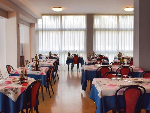 Restaurant, Hotel Bamby in Rimini