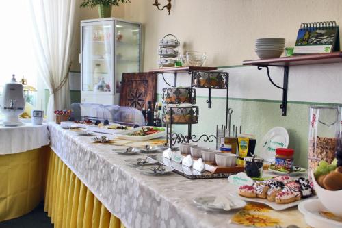 餐飲選擇, Hotel Schwarzes Ross Siebenlehn in 大希爾馬