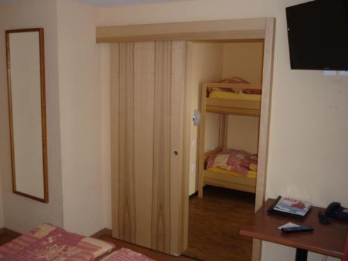 Zimmer, familien