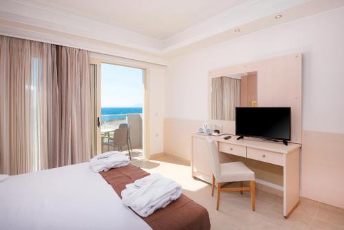 Deluxe Twin Room with Sea View