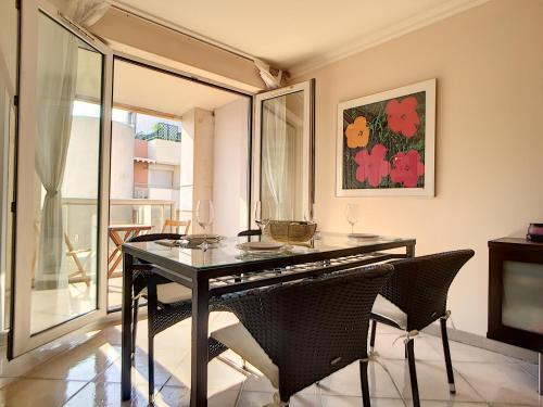 Nestor&Jeeves - PALAIS RENOIR - By sea - Free parking, Nice (photo 8)