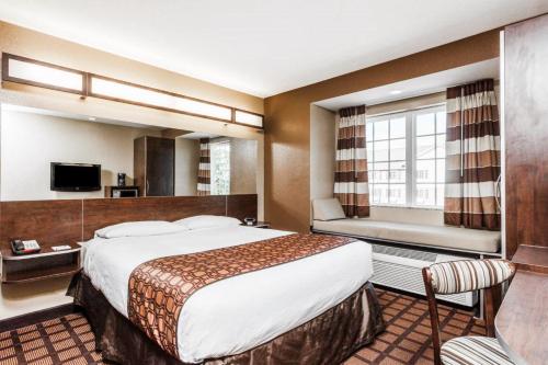 溫德姆梅肯麥克羅特客棧&套房 (Microtel Inn & Suites by Wyndham Macon) in 梅肯市中心