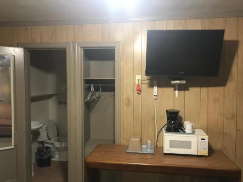 Cooper Motel Tuscola – Tuscola, IL
