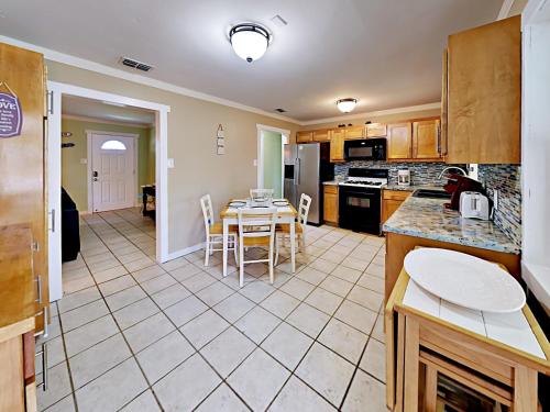 Beach Dreams in Port Aransas - image 5