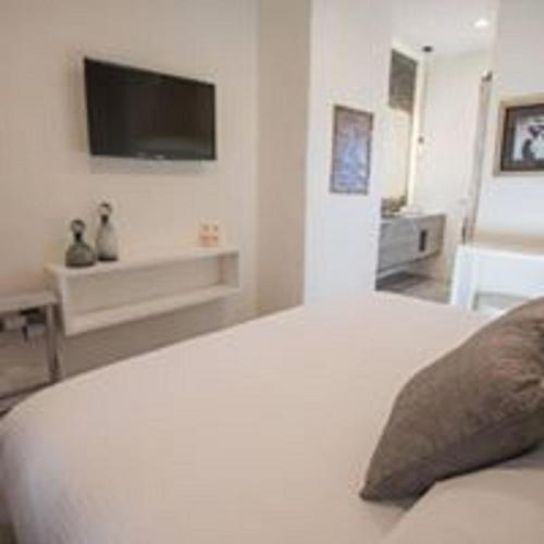 161225675 Hotel de Piedra