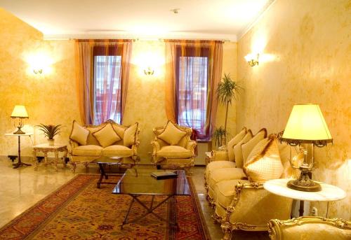 Optima Collection Dnipro - Main