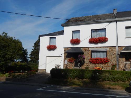  Au logis fleuri, Pension in Francorchamps