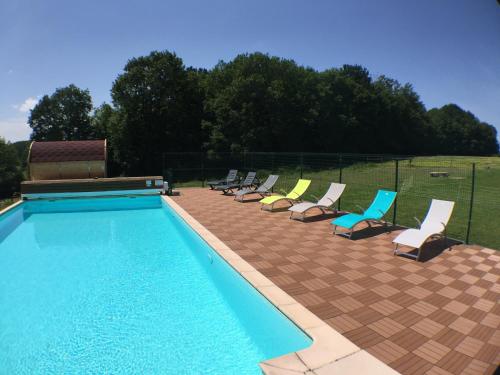 Swimming pool, Domaine de la Loge in Maynal