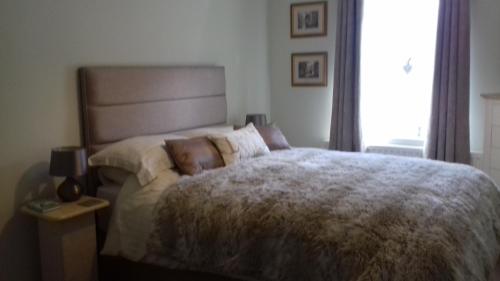 9 Column Mews 9 Column Mews