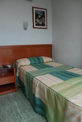 Single Room image 5