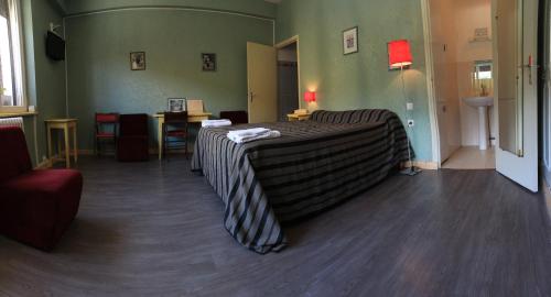 1 queen bed