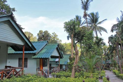 Chill Out Bar and Bungalows in Ton Sai