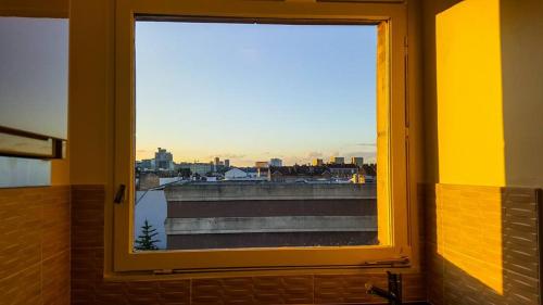 Vue sur Paris / View on Paris - image 16
