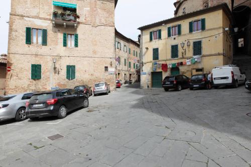  Casa Siena Piazzetta in Siena