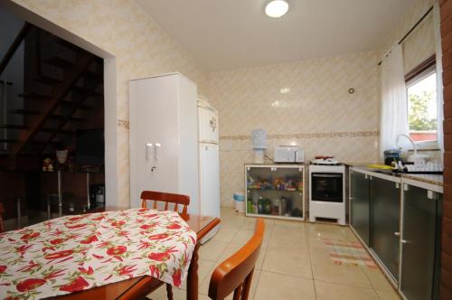 Two-Bedroom House image 3