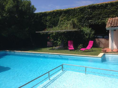 Swimming pool, Gentil'Home - Toulouse B&B Prestige in Fenouillet