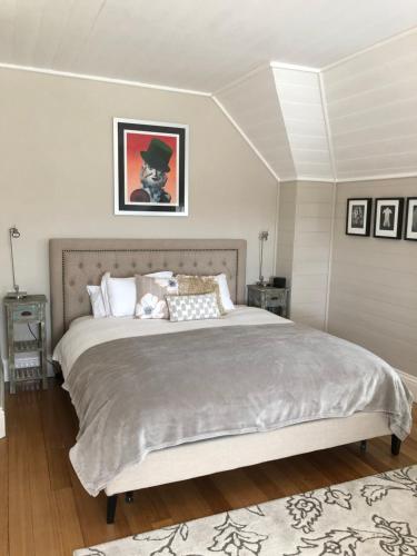 Deluxe King Suite