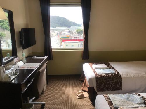 Hotel Sunroute Kamaishi Hotel Sunroute Kamaishi is a popular choice amongst travelers in Kamaishi, whether exploring or just passing through. Featuring a satisfying list of amenities, guests will find their stay at the prope