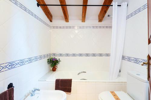 Agroturisme Can Gaia Can Gaia is a popular choice amongst travelers in Majorca, whether exploring or just passing through. The property features a wide range of facilities to make your stay a pleasant experience. Service