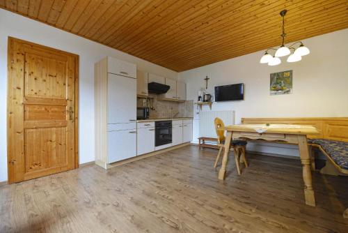 Ferienwohnungen Karoly in มอร์บิสช์ แอม เซ