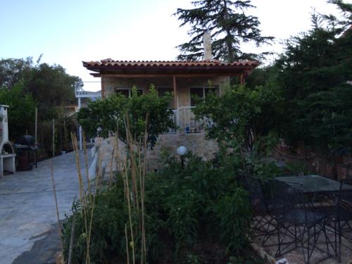  villa rene and kosta, Pension in Nea Makri