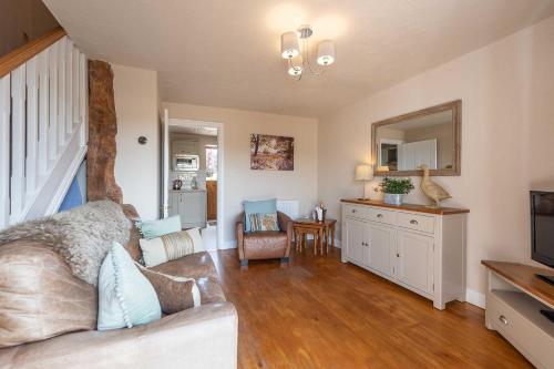 The Dinney Holiday Cottages - Tap to explore photos