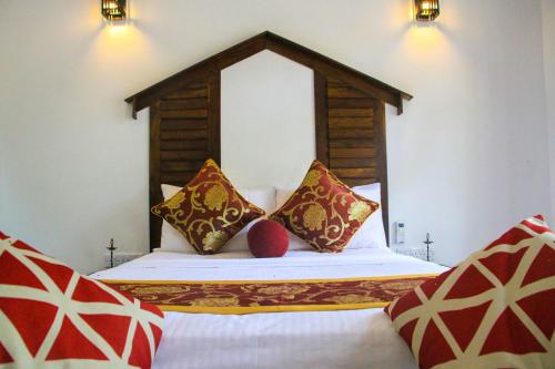 Deluxe Couple Room with Nature View image 2
