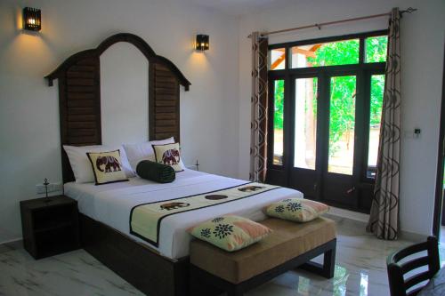 Deluxe Double Room with Nature View image 10