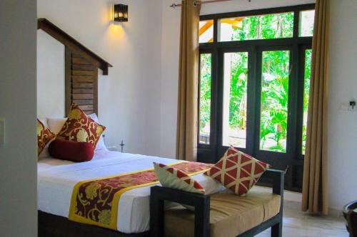 Deluxe Couple Room with Nature View image 9
