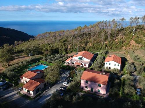Hotel La Rossola Resort & Natura Bonassola la Porta delle 5 Terre - Costella
