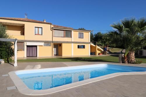  Carlo Apartments, Pension in Alghero bei Villanova Monteleone