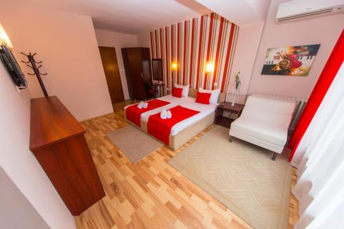Hotel Pine, Skopje