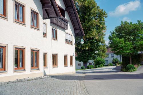 Gasthaus und Pension Zur Linde